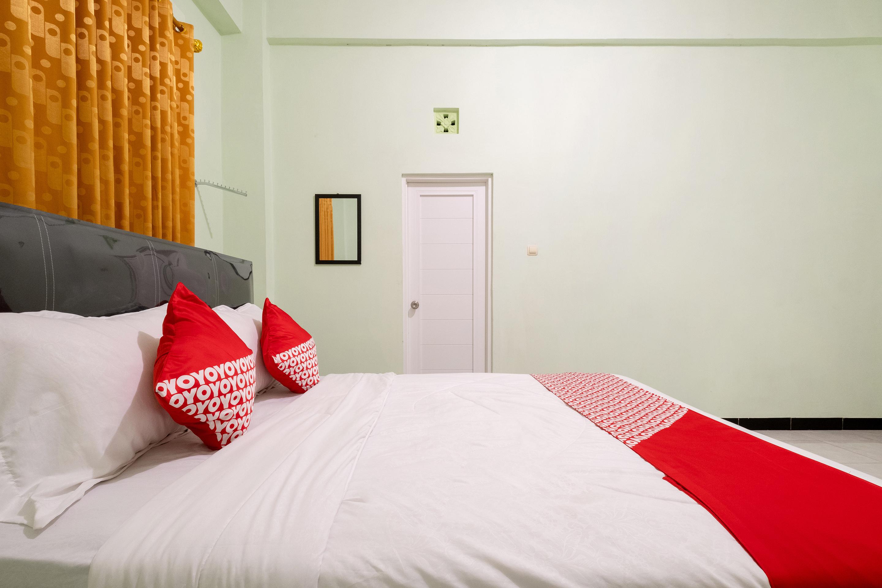 Hotel Reddoorz Syariah Near Alun Alun Wonosari Esterno foto