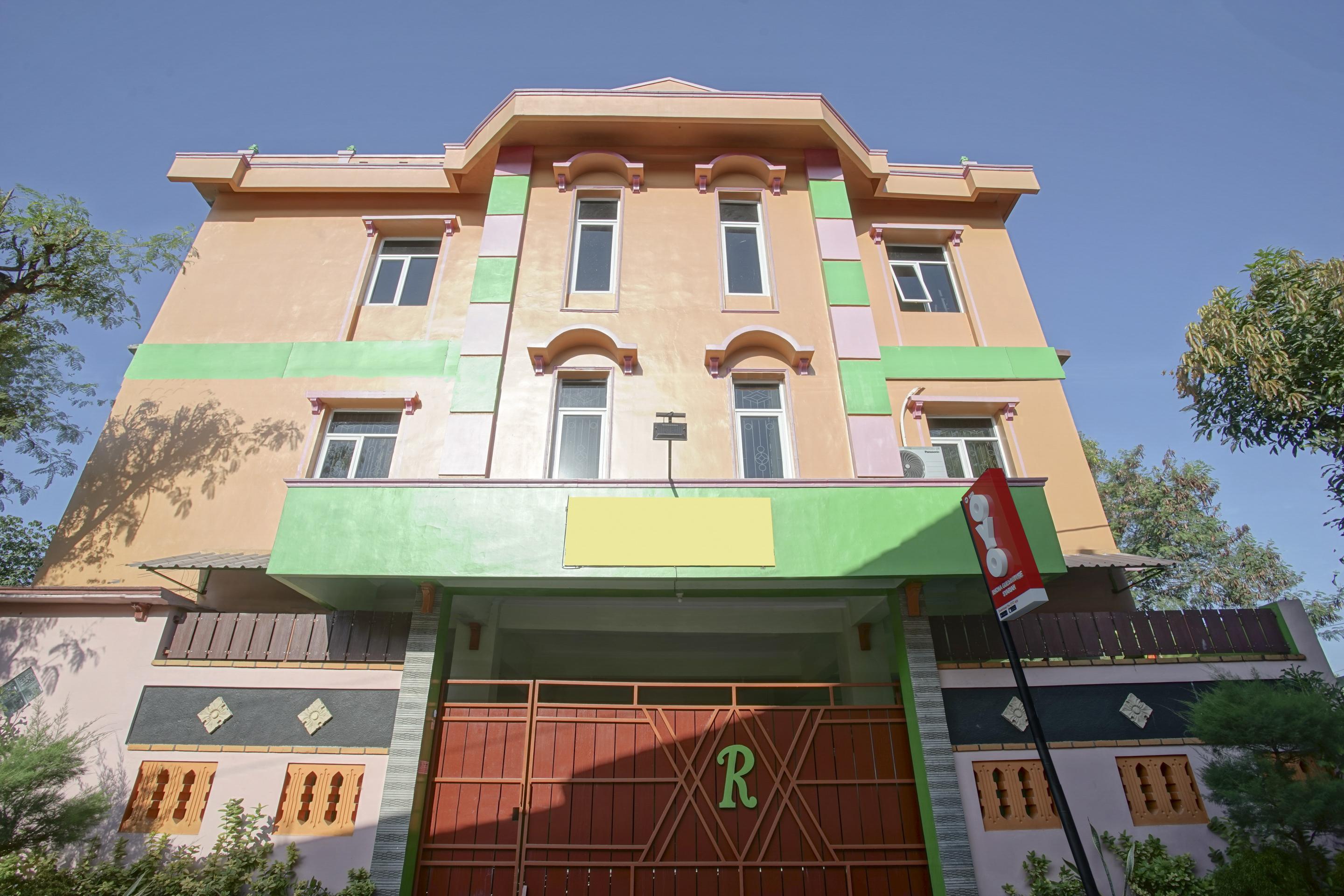 Hotel Reddoorz Syariah Near Alun Alun Wonosari Esterno foto