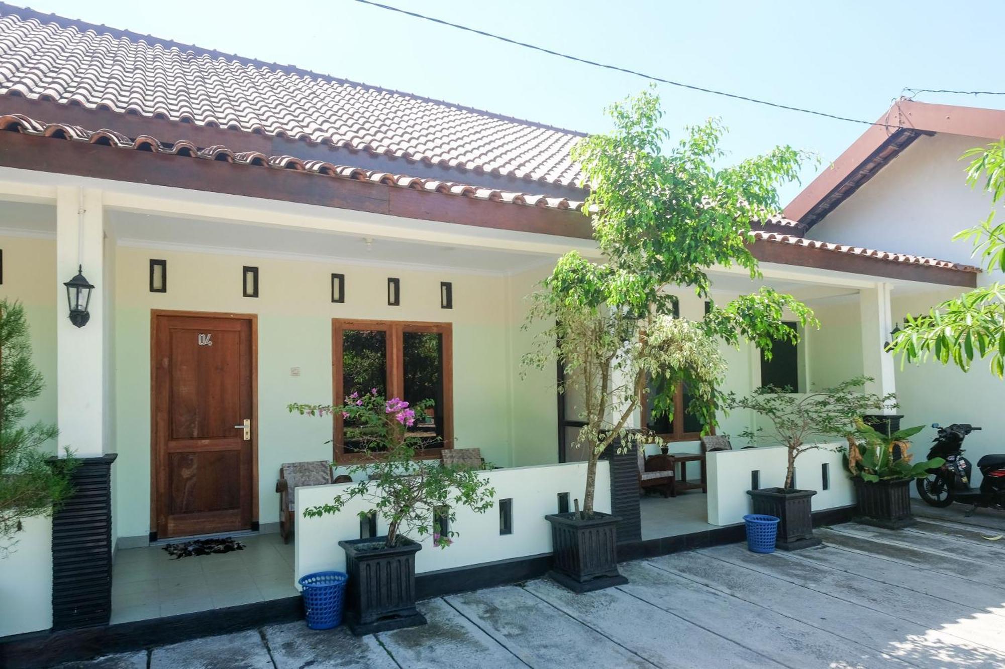 Hotel Reddoorz Syariah Near Alun Alun Wonosari Esterno foto